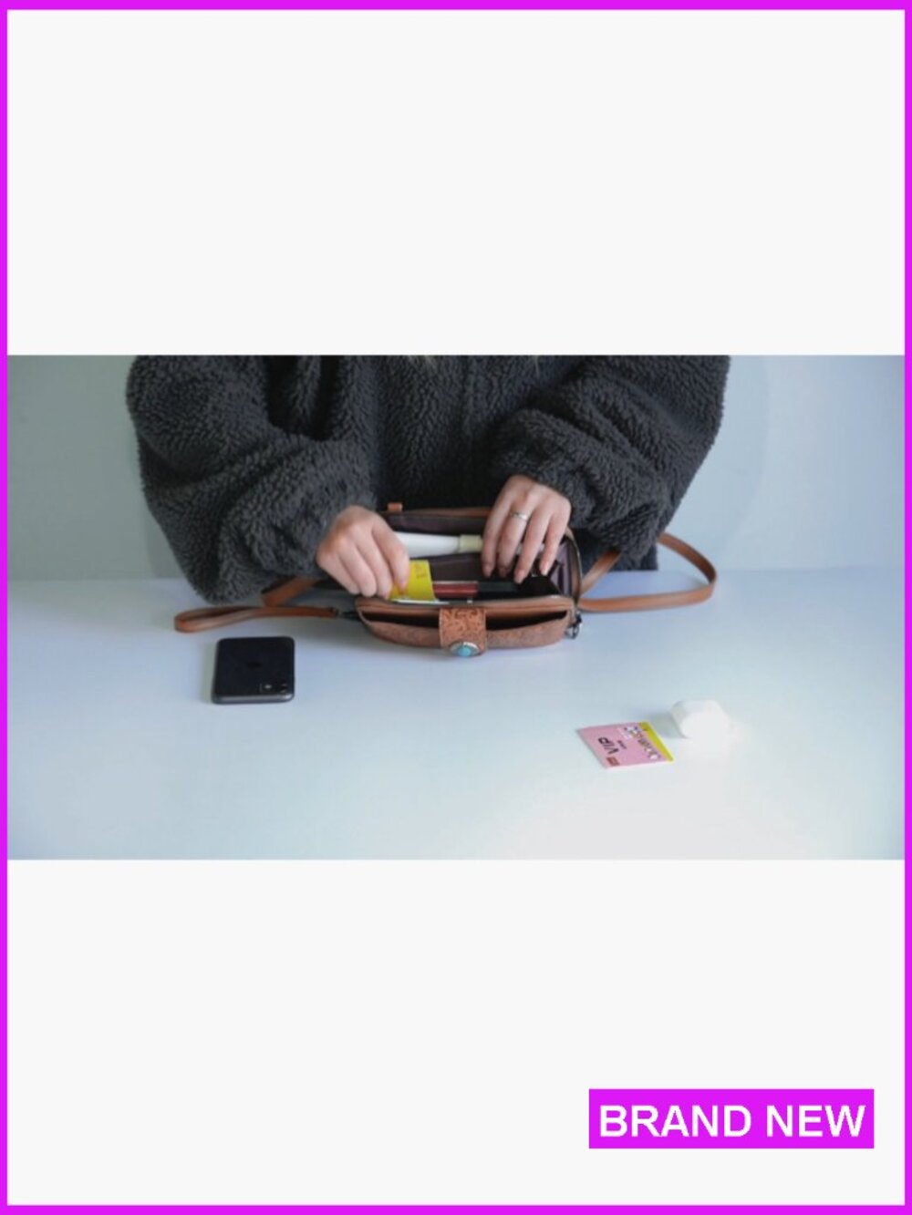 Vintage Western Crossbody Phone Purse with Adjustable Strap and Wristlet - Picture 6 of 6